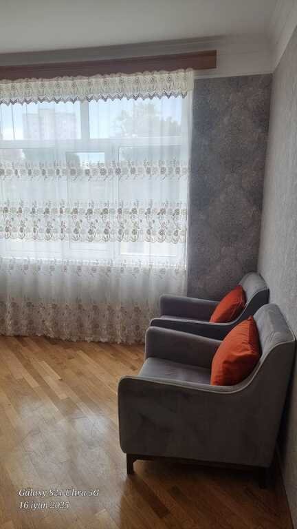 Kirayə verilir 2 otaqlı köhnə tikili, 70 m², Neftçilər m.-14