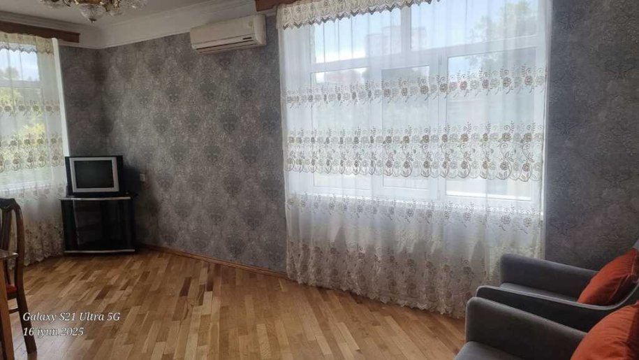 Kirayə verilir 2 otaqlı köhnə tikili, 70 m², Neftçilər m.-17