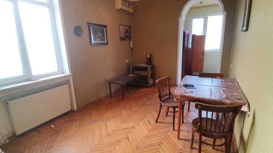Satılır 2 otaqlı köhnə tikili, 60 m², 28 May m.-1