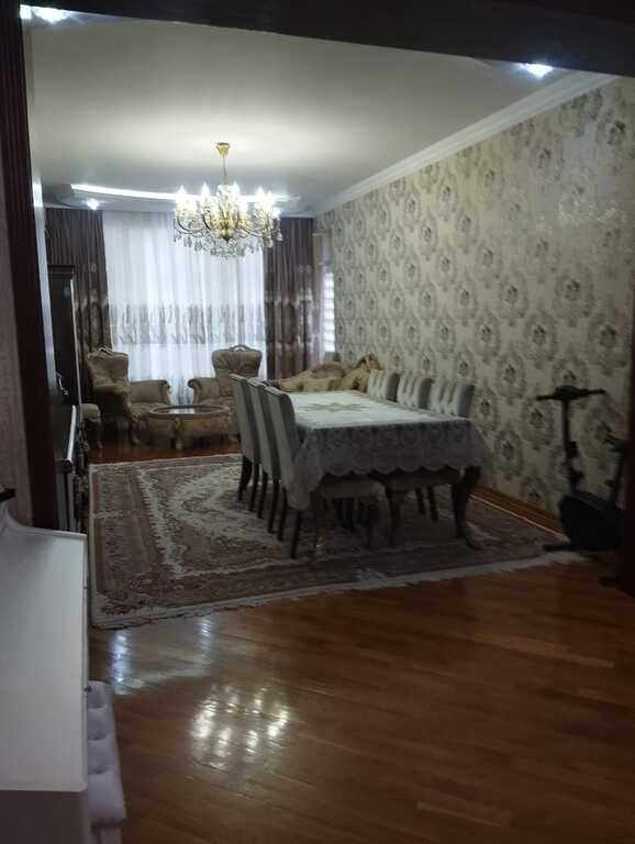 Kirayə verilir 3 otaqlı yeni tikili, 135 m², 8 noyabr-2