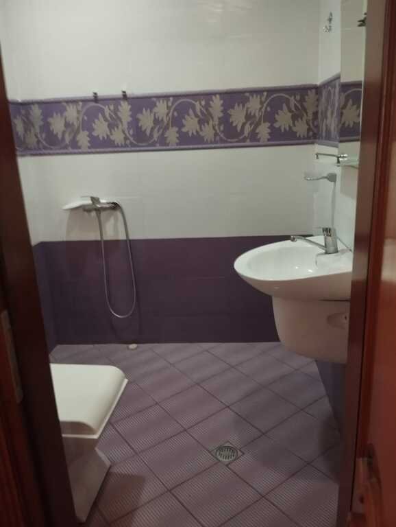 Kirayə verilir 3 otaqlı yeni tikili, 135 m², 8 noyabr-9