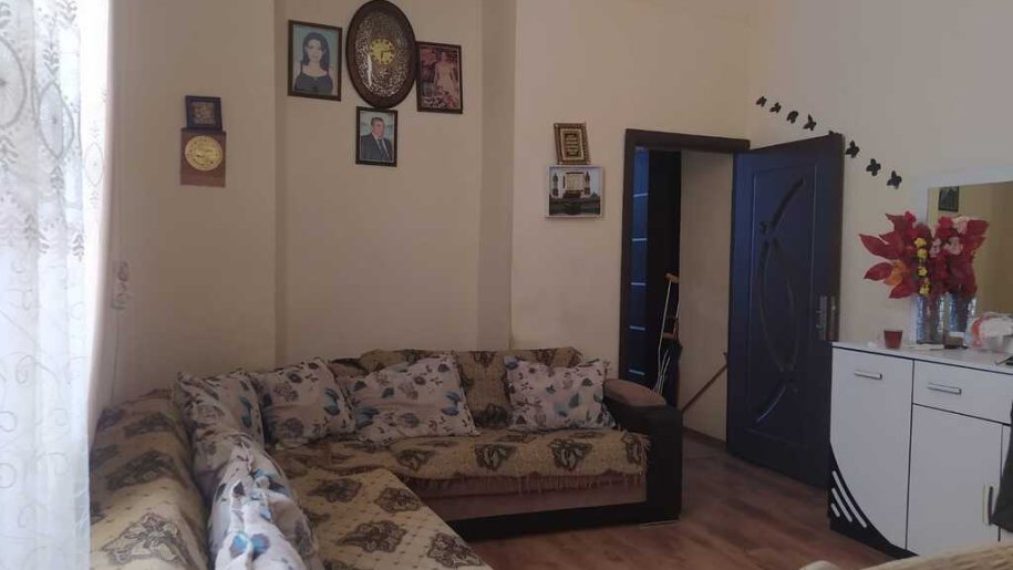 Satılır 3 otaqlı köhnə tikili, 70 m², 28 May m.-3