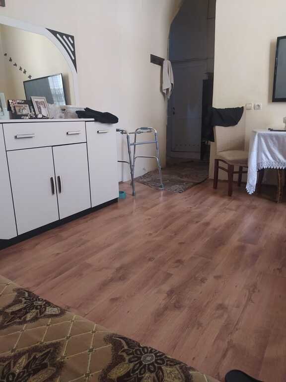 Satılır 3 otaqlı köhnə tikili, 70 m², 28 May m.-4