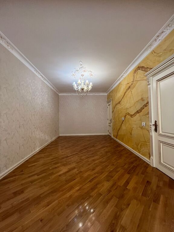 Satılır 3 otaqlı köhnə tikili, 60 m², Memar Əcəmi m.-2