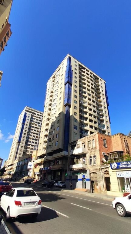 Kirayə verilir 3 otaqlı yeni tikili, 188 m², 28 May m.-1