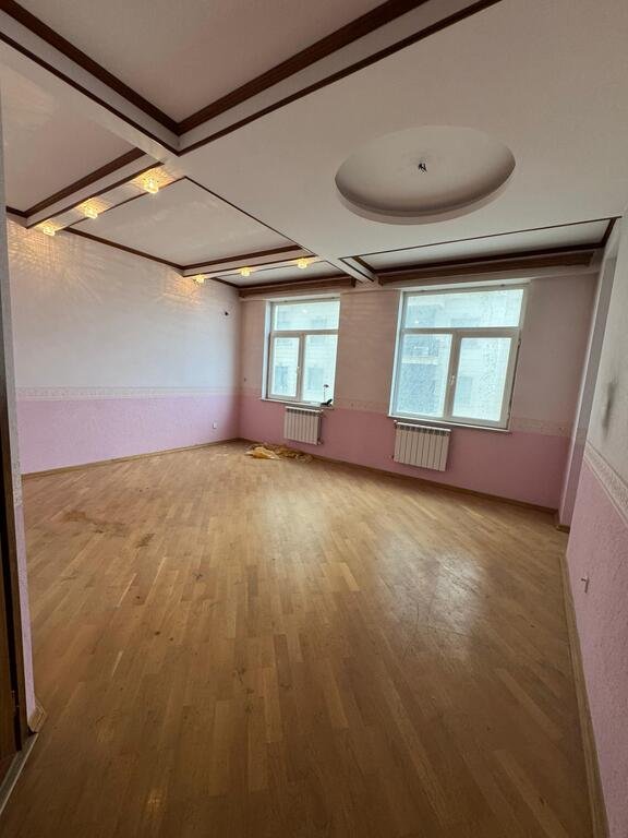 Satılır 4 otaqlı yeni tikili, 220 m², 8 noyabr-3