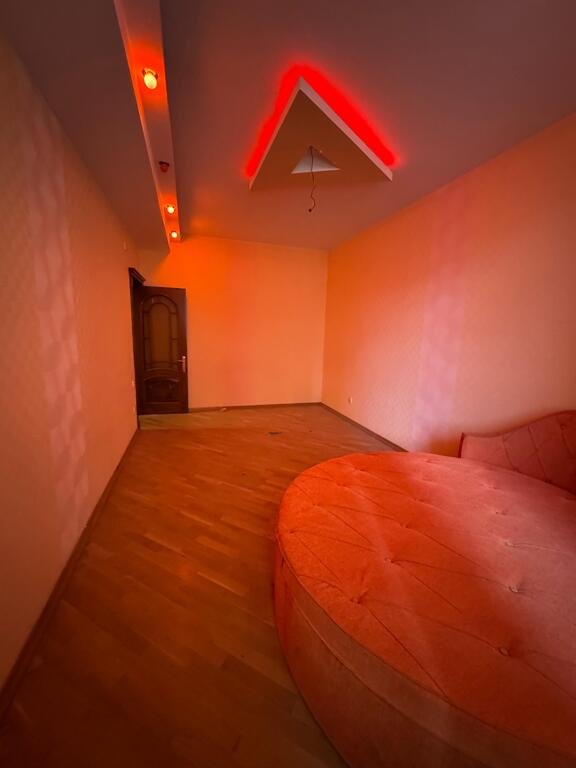 Satılır 4 otaqlı yeni tikili, 220 m², 8 noyabr-14