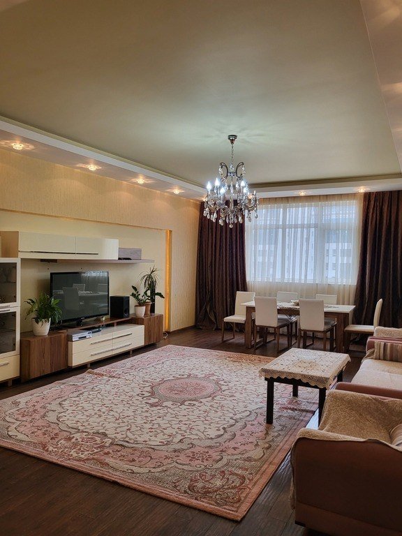 Satılır 4 otaqlı yeni tikili, 178 m², Nizami m.-1