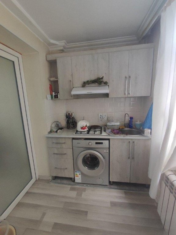 Satılır 2 otaqlı köhnə tikili, 40 m², Elmlər Akademiyası m.-4