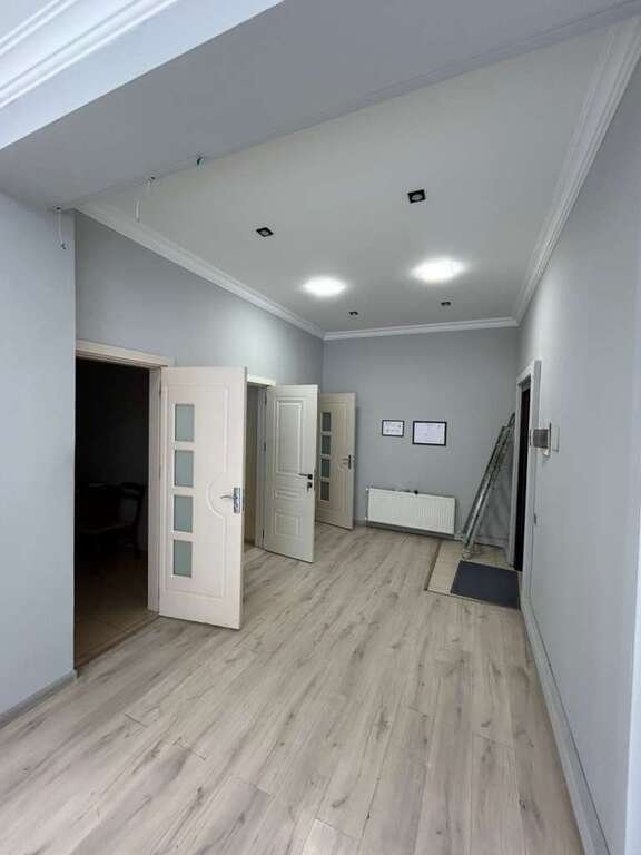 150 kv.m. obyekt icarəyə verilir, Gənclik m.-6