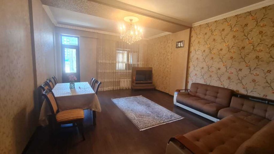 Satılır 3 otaqlı yeni tikili, 130 m², 28 May m.-2