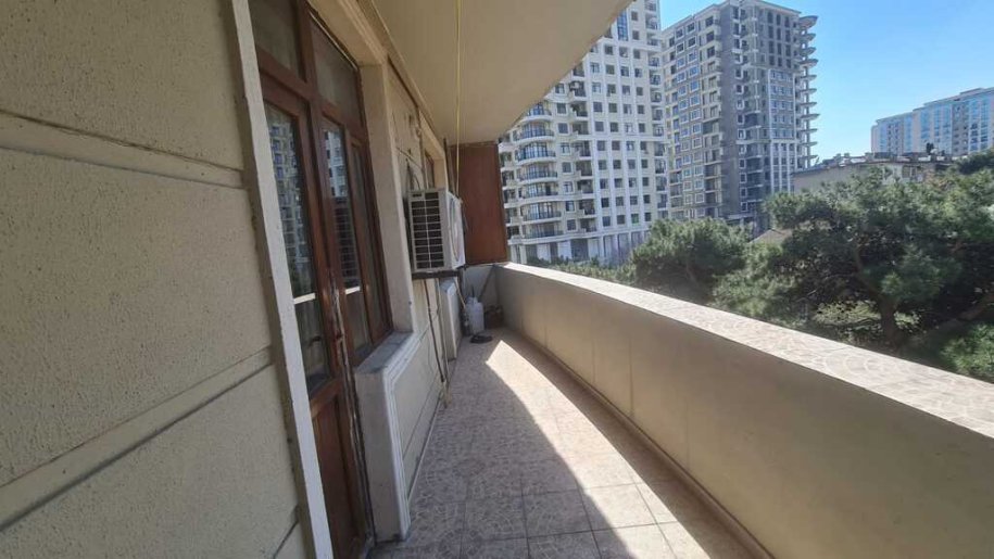 Satılır 3 otaqlı yeni tikili, 130 m², 28 May m.-14