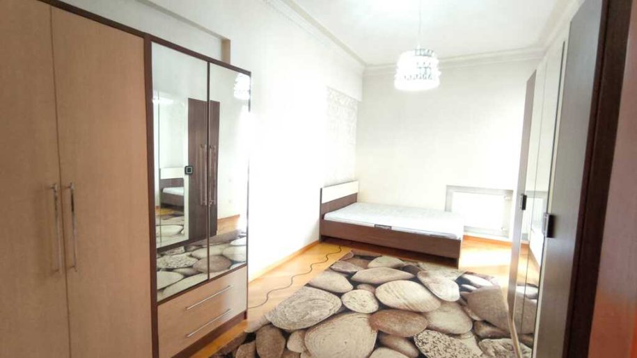 Kirayə verilir 4 otaqlı yeni tikili, 180 m², 28 May m.-8