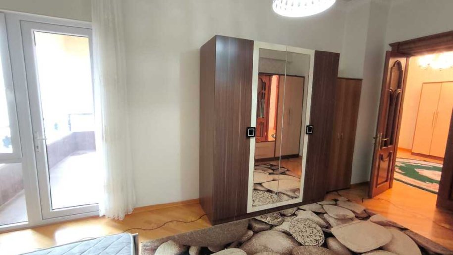 Kirayə verilir 4 otaqlı yeni tikili, 180 m², 28 May m.-11