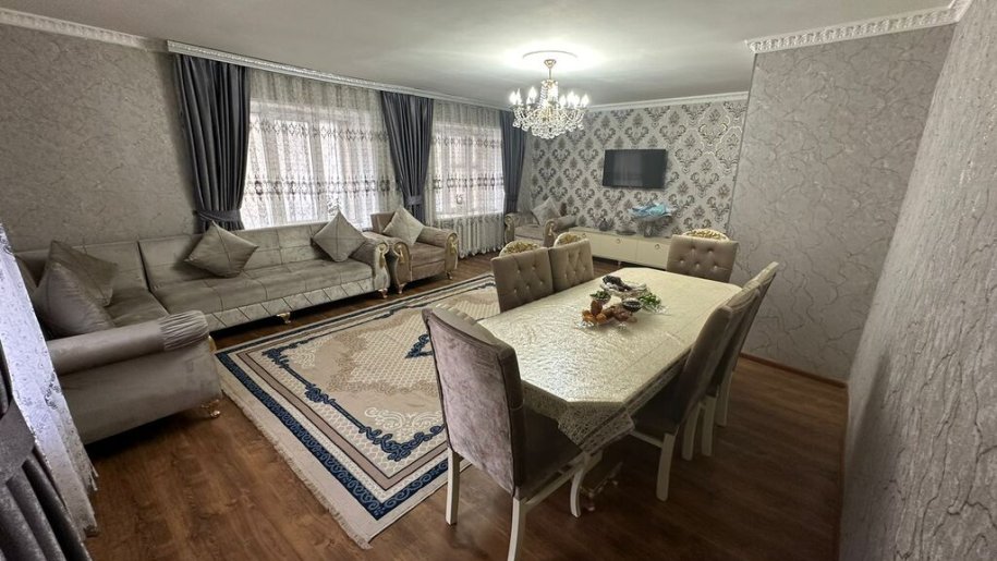 Kirayə verilir 3 otaqlı köhnə tikili, 90 m², İnşaatçılar m.-1