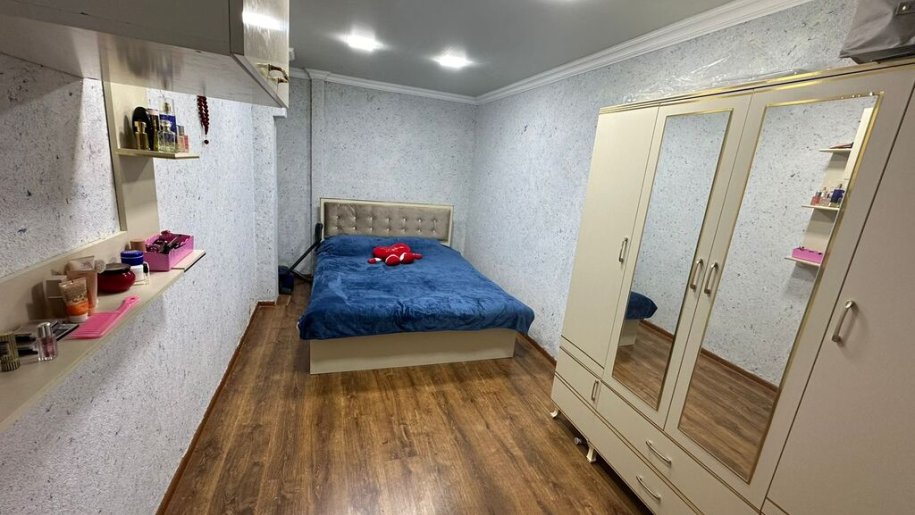 Kirayə verilir 3 otaqlı köhnə tikili, 90 m², İnşaatçılar m.-3