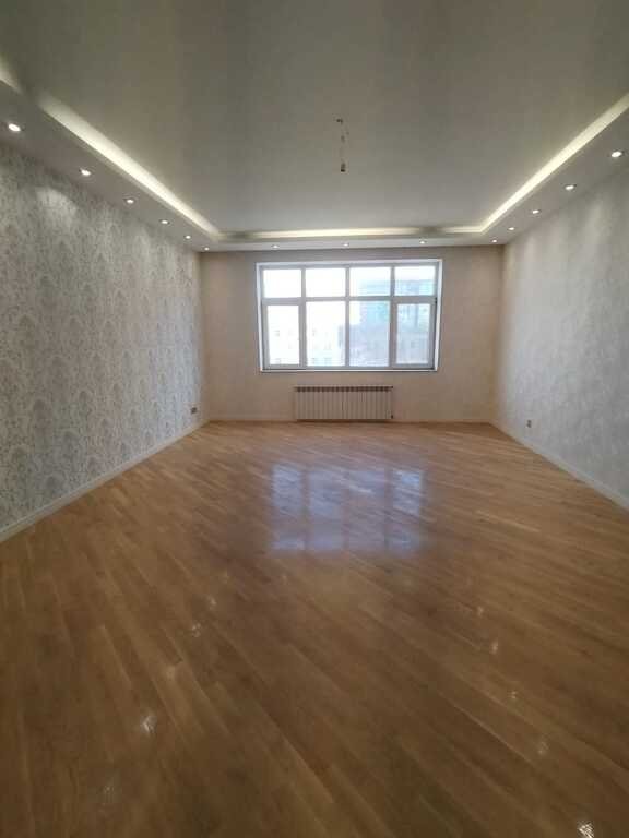 Satılır 4 otaqlı yeni tikili, 175 m², Elmlər Akademiyası m.-3