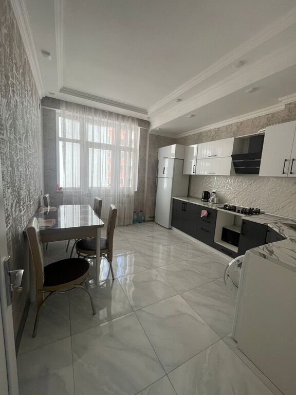 Kirayə verilir 2 otaqlı yeni tikili, 120 m², Xətai m.-8