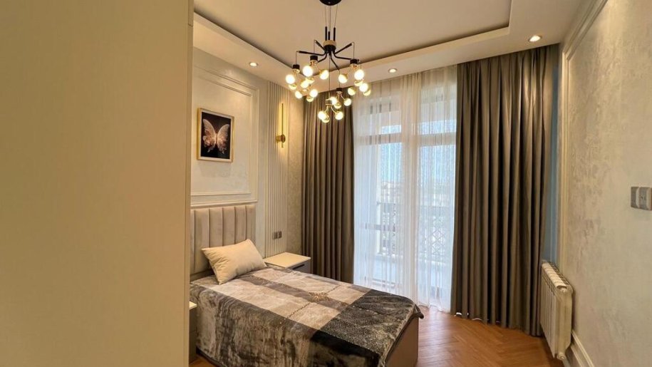 Satılır 4 otaqlı yeni tikili, 180 m², Nəriman Nərimanov m.-9
