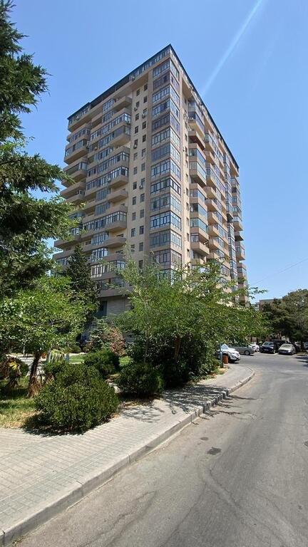 Satılır 4 otaqlı yeni tikili, 160 m², Azadlıq Prospekti m.-8