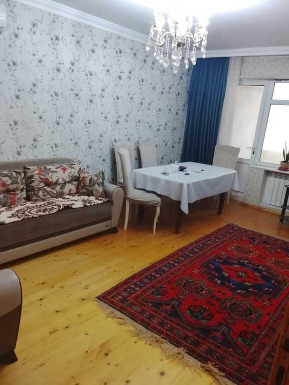 Satılır 3 otaqlı köhnə tikili, 90 m², Elmlər Akademiyası m.-4