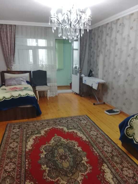Satılır 3 otaqlı köhnə tikili, 90 m², Elmlər Akademiyası m.-5