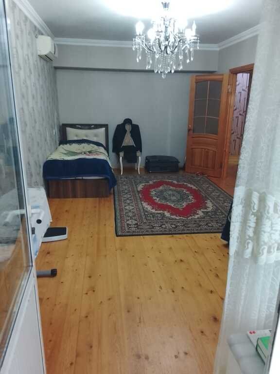 Satılır 3 otaqlı köhnə tikili, 90 m², Elmlər Akademiyası m.-9
