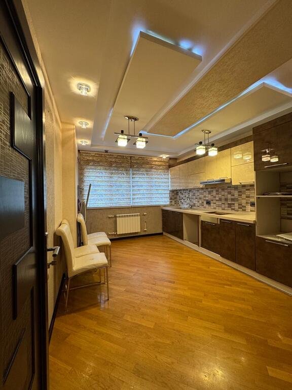 Satılır 3 otaqlı köhnə tikili, 90 m², Nəsimi m.-6