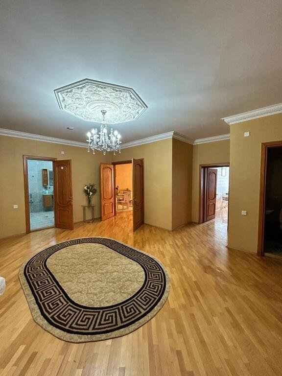 Kirayə verilir 3 otaqlı yeni tikili, 175 m², Nizami m.-1