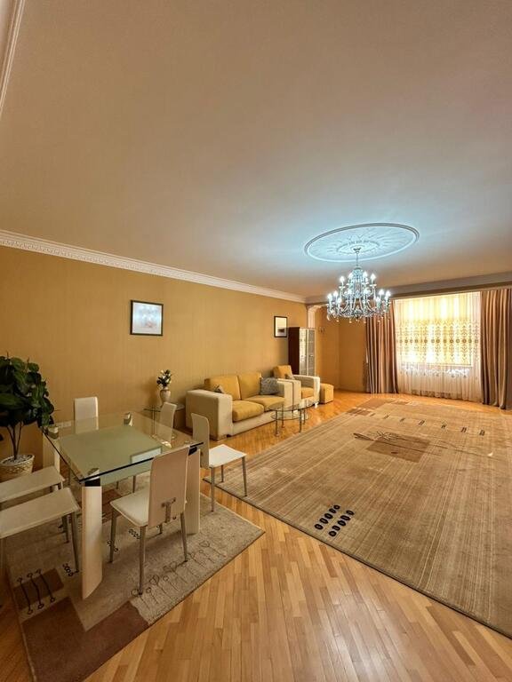 Kirayə verilir 3 otaqlı yeni tikili, 175 m², Nizami m.-2