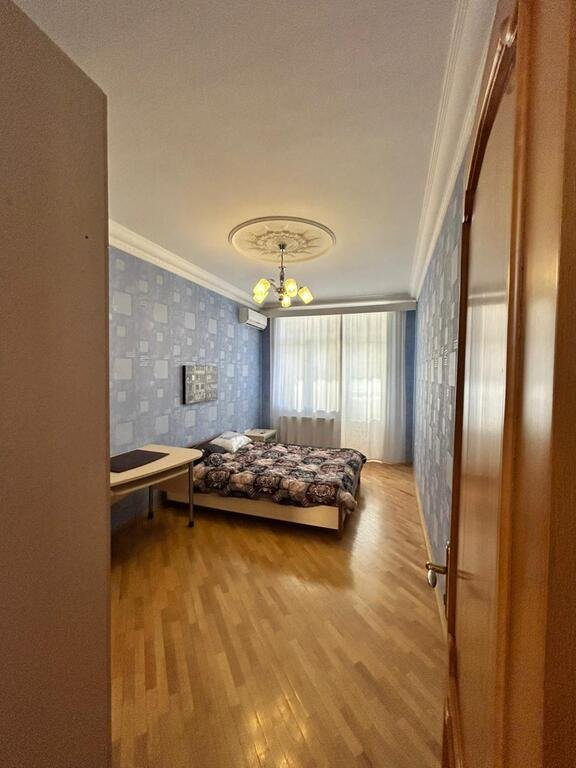 Kirayə verilir 3 otaqlı yeni tikili, 175 m², Nizami m.-4