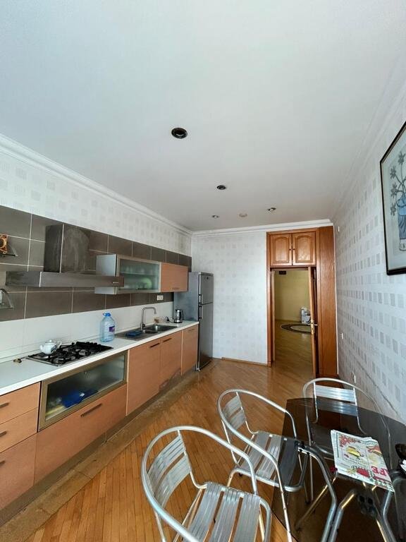 Kirayə verilir 3 otaqlı yeni tikili, 175 m², Nizami m.-9