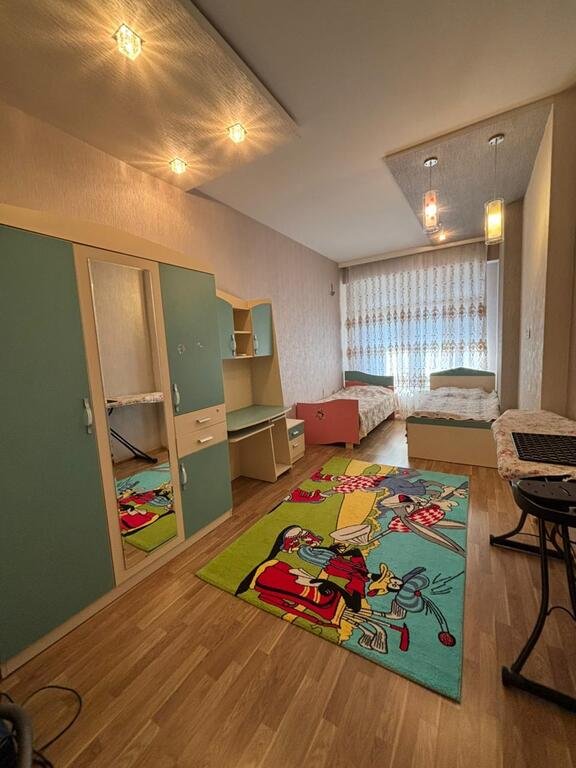 Kirayə verilir 3 otaqlı yeni tikili, 110 m², İnşaatçılar m.-7