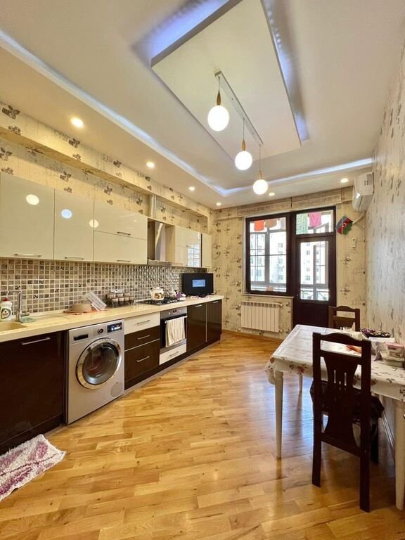 Satılır 3 otaqlı yeni tikili, 103 m², 8 noyabr-8