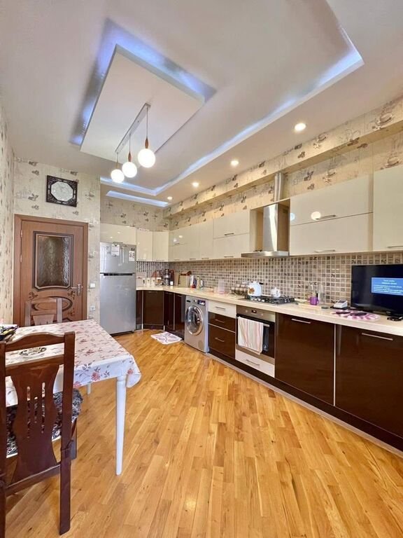 Satılır 3 otaqlı yeni tikili, 103 m², 8 noyabr-9