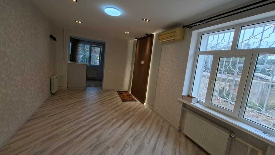Satılır 2 otaqlı köhnə tikili, 55 m², Nəriman Nərimanov m.-1