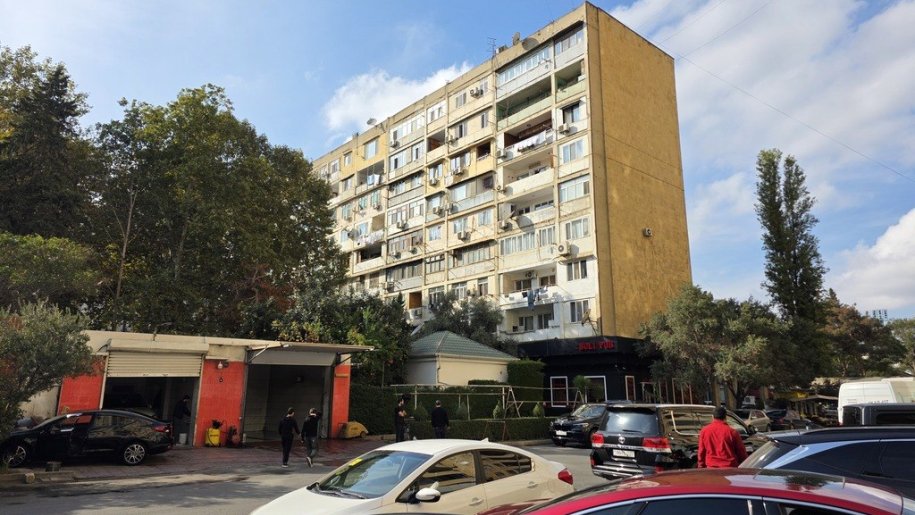 Satılır 4 otaqlı köhnə tikili, 100 m², Nəsimi-1