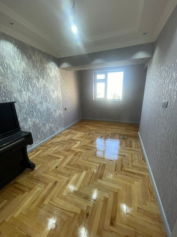 Satılır 4 otaqlı köhnə tikili, 100 m², Nəsimi-5