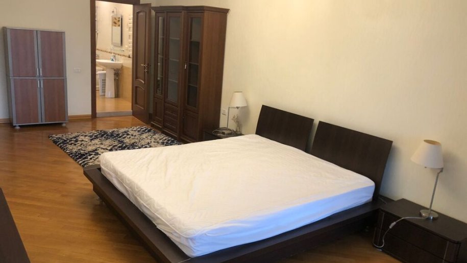 Kirayə verilir 4 otaqlı yeni tikili, 220 m², Nəsimi-6
