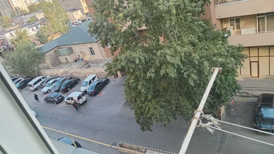Kirayə verilir 3 otaqlı köhnə tikili, 100 m², Elmlər Akademiyası m.-9