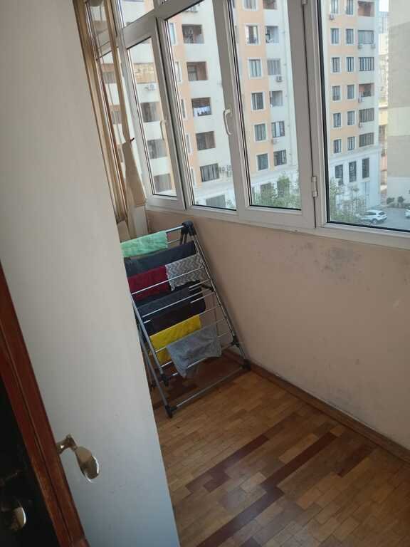 Kirayə verilir 3 otaqlı köhnə tikili, 100 m², Elmlər Akademiyası m.-10