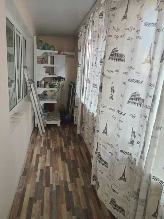 Kirayə verilir 3 otaqlı köhnə tikili, 100 m², Elmlər Akademiyası m.-13