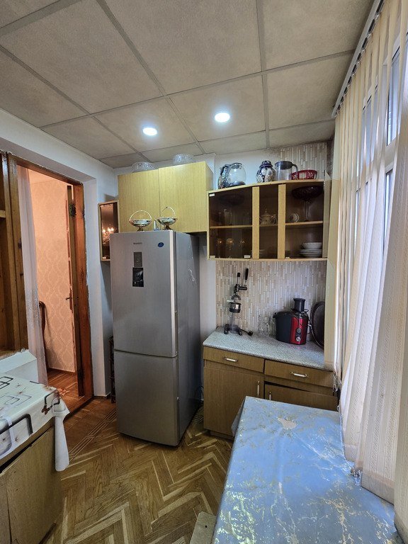 Kirayə verilir 3 otaqlı köhnə tikili, 50 m², Memar Əcəmi m.-8