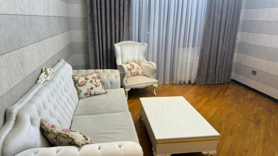 Kirayə verilir 2 otaqlı yeni tikili, 110 m², Xətai m.-1