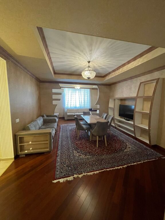Kirayə verilir 3 otaqlı yeni tikili, 145 m², Xətai m.-3