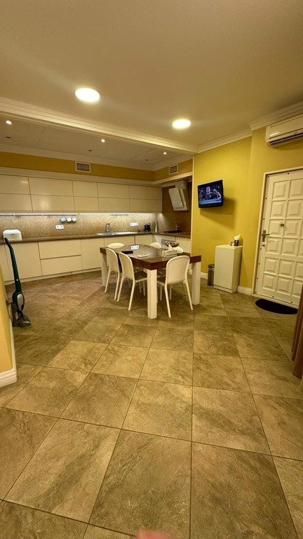 Satılır 4 otaqlı köhnə tikili, 250 m², Sahil m.-13