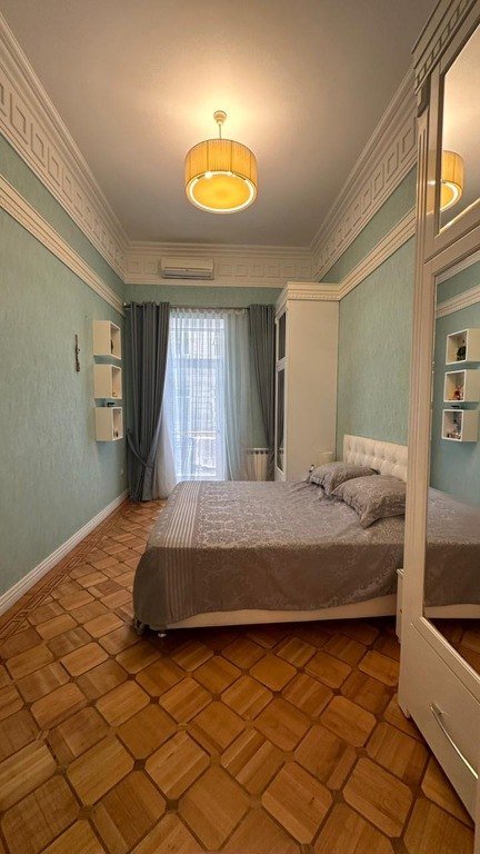 Satılır 4 otaqlı köhnə tikili, 250 m², Sahil m.-20