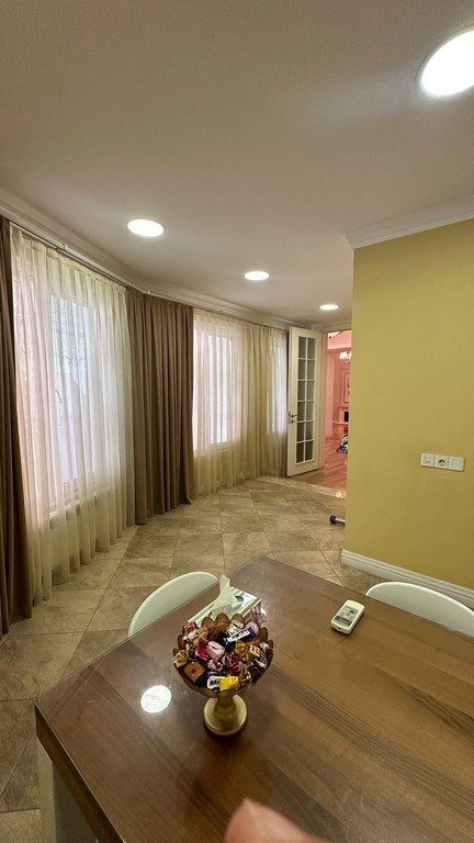 Satılır 4 otaqlı köhnə tikili, 250 m², Sahil m.-28