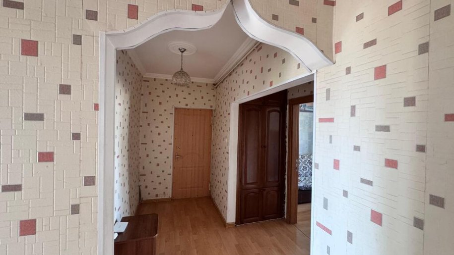 Satılır 3 otaqlı köhnə tikili, 75 m², Əhmədli m.-6