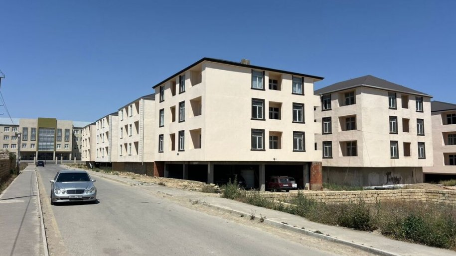 Satılır 3 otaqlı yeni tikili, 72 m², Binəqədi-1